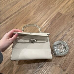 Classy white Bag